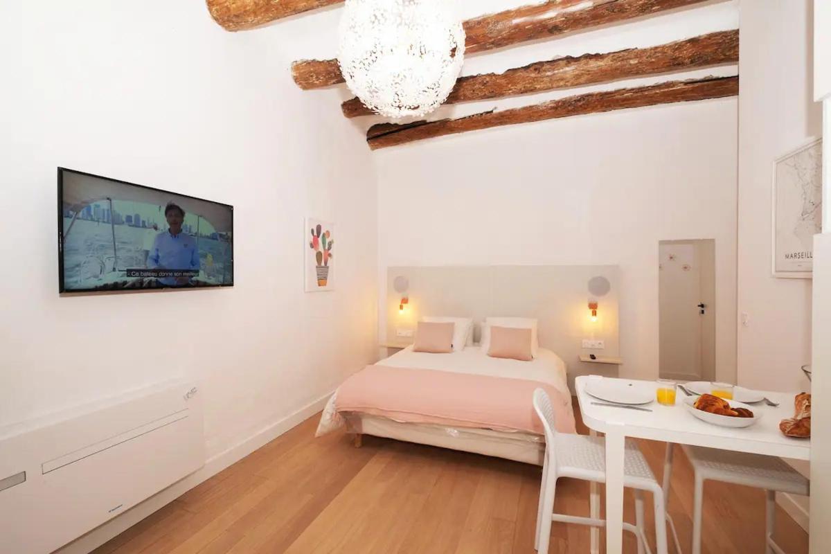 Design Suite Vieux Port Appartement Tout Equipe Climatise Marsiglia Esterno foto