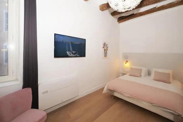 Design Suite Vieux Port Appartement Tout Equipe Climatise Marsiglia Esterno foto