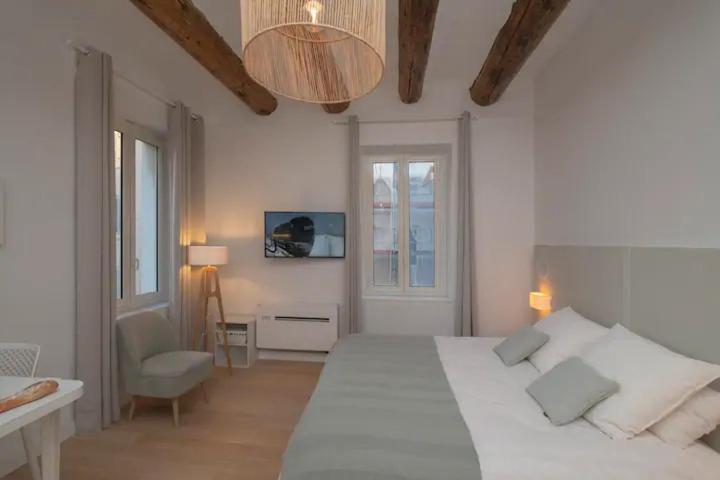 Design Suite Vieux Port Appartement Tout Equipe Climatise Marsiglia Esterno foto